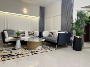 Comfortia Guest House 3 Bed with DringDining